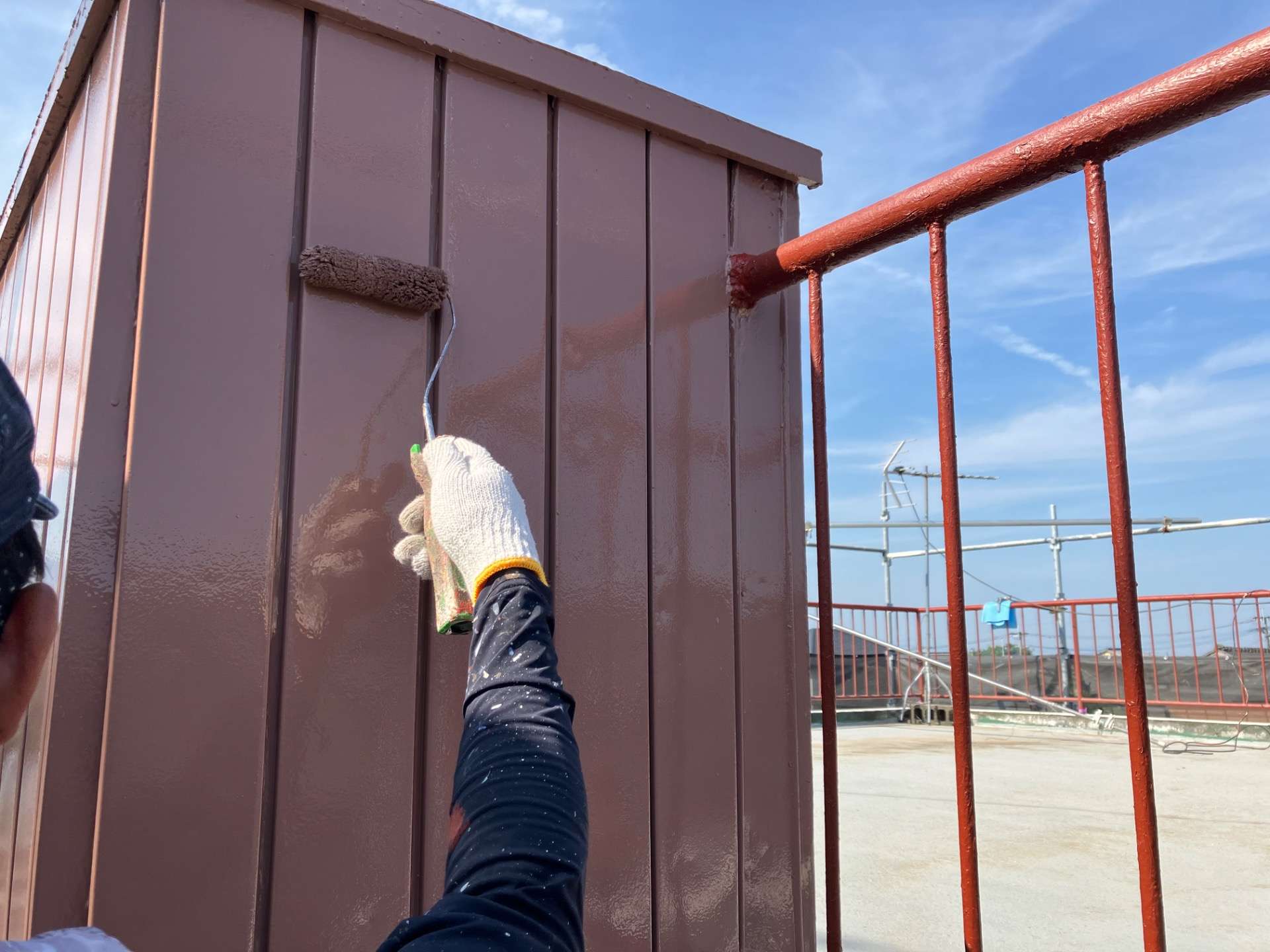 金属サイディング塗装(上塗り)【小郡市 EN-BRIDGE（株）】