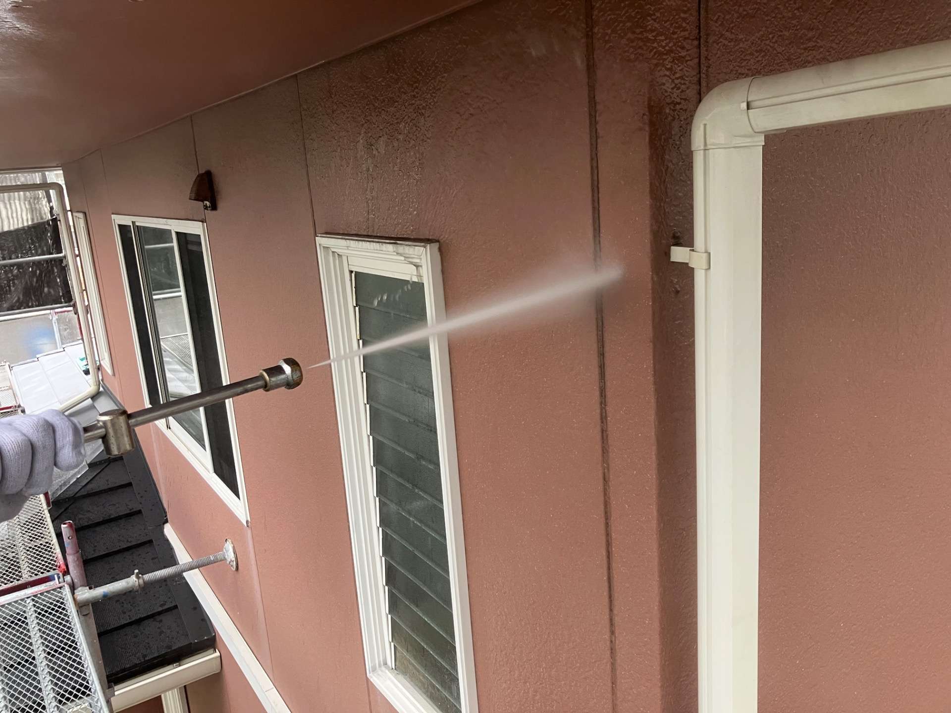 外壁塗装(高圧洗浄) 【小郡市 EN-BRIDGE（株）】