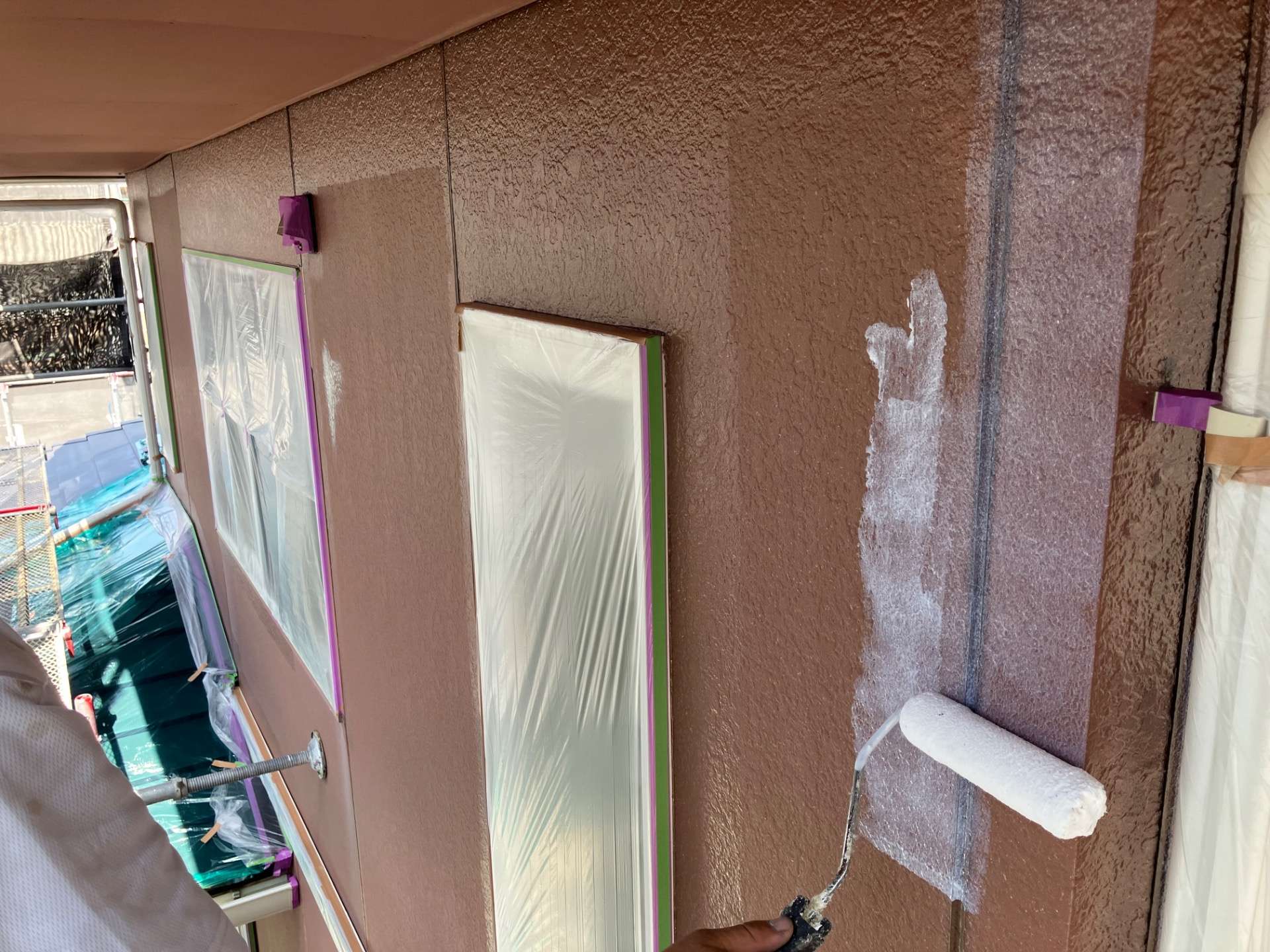 外壁塗装(下塗り) 【小郡市 EN-BRIDGE（株）】